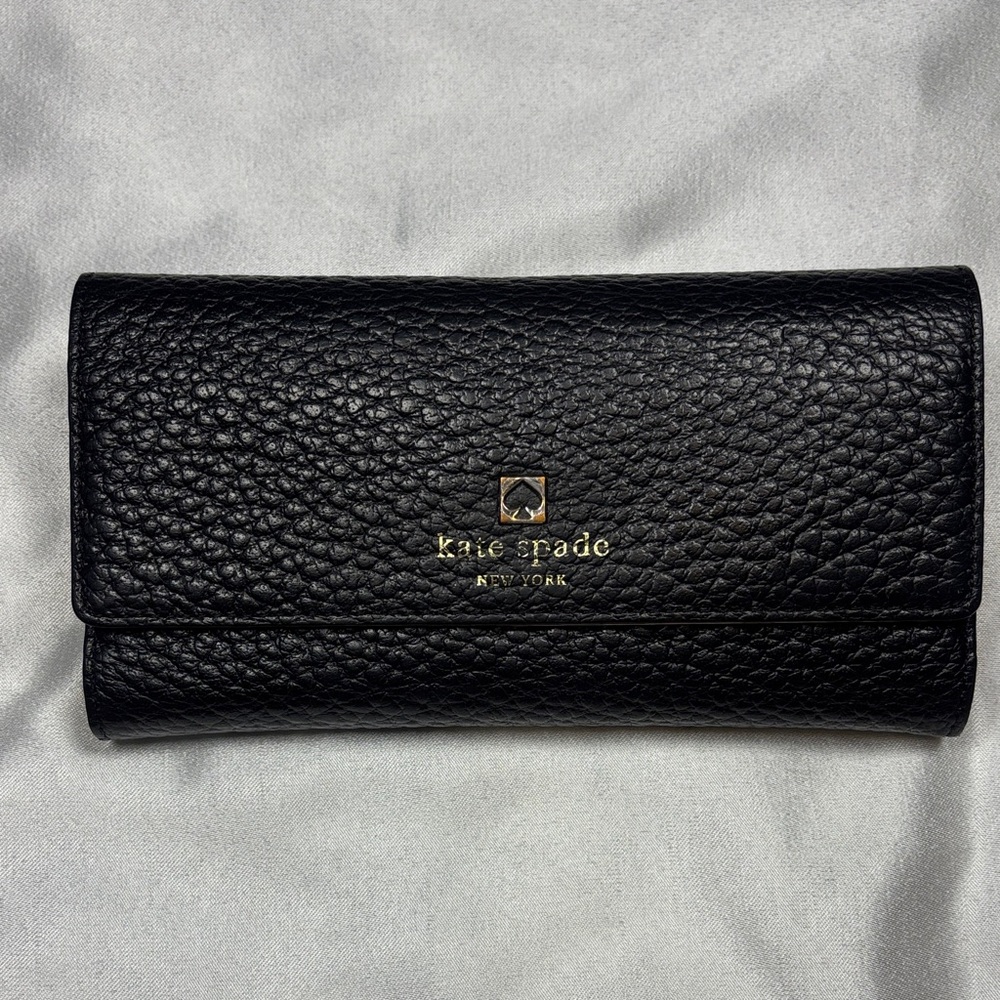 Kate Spade Black Pebbled Leather Wallett